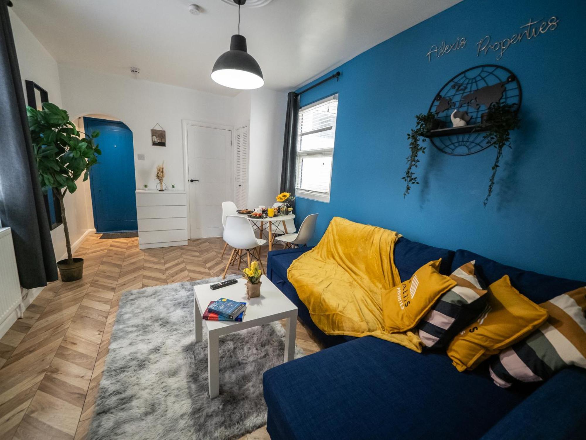 Seaside Retreat: Luxury 1-Bed, Free Parking Apartment Portsmouth Ngoại thất bức ảnh